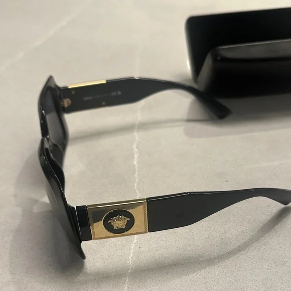 Versace Glossy Black Sunglasses - Picture 5 of 7